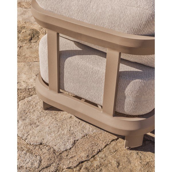 Krémové/taupe polstrované zahradní křeslo Nerano – Kave Home-image-3