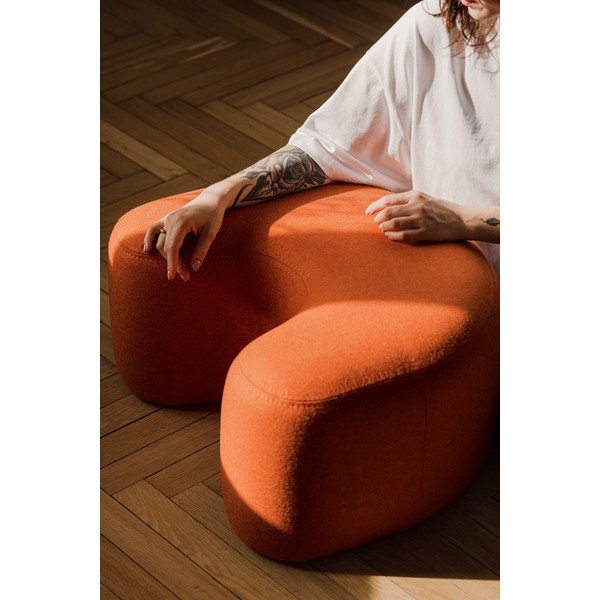 Vlněný taburet v terakotové barvě Ü – noo.ma-image-1