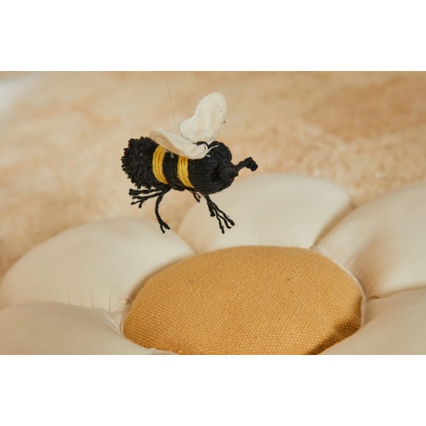 Dětský polštářek Little Daisy – Lorena Canals-image-4