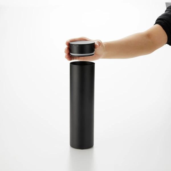 Kovový box na kapesníky Tower – YAMAZAKI-image-4