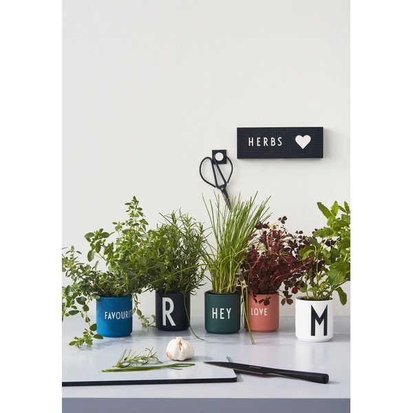 Tmavě zelený porcelánový hrnek 300 ml Hey – Design Letters-image-2