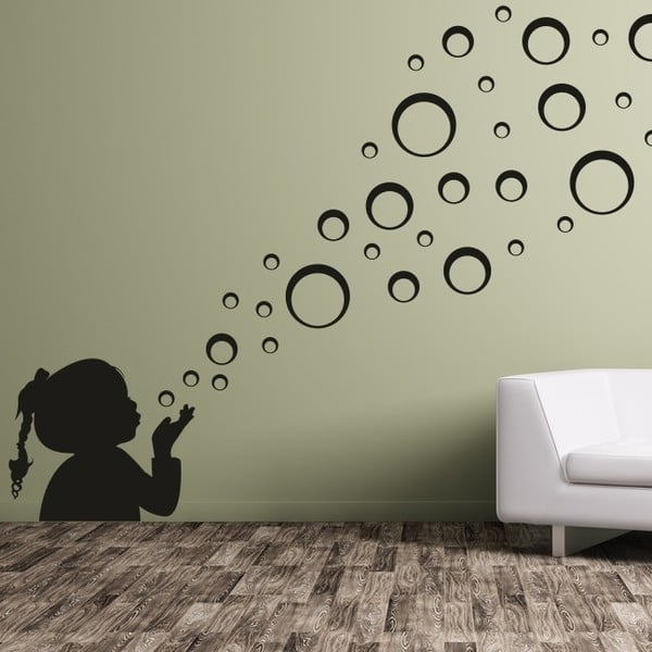 Samolepka na stěnu Velká holčička a bubliny, černá