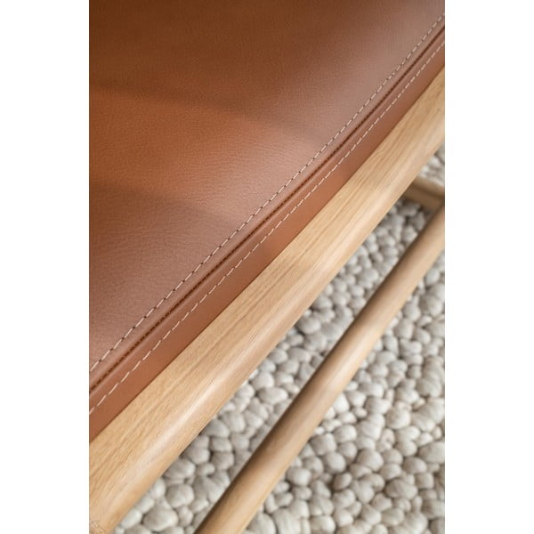 Podnožka s konstrukcí z masivního dubového dřeva s hnědým detailem z buvolí kůže Gazzda Dedo-image-4