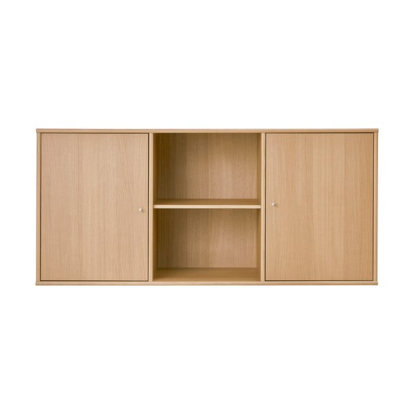Nízká závěsná komoda v dekoru dubu v přírodní barvě 133x61 cm Mistral – Hammel Furniture