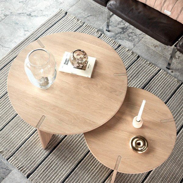 Kulatý konferenční stolek z dubového dřeva v přírodní barvě ø 90 cm Oy – OYOY Living Design-image-1