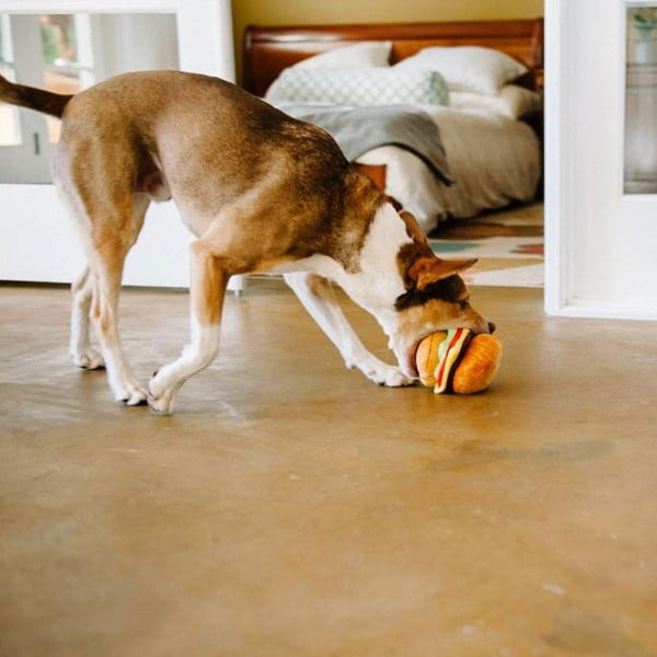 Hračka pro psa Hamburger Mini – P.L.A.Y.-image-1