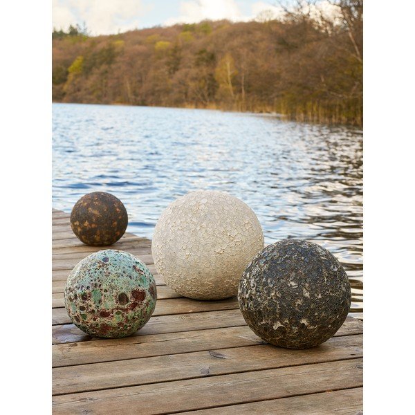Dekorační koule na zahradu z terakoty Reese – Bloomingville-image-1