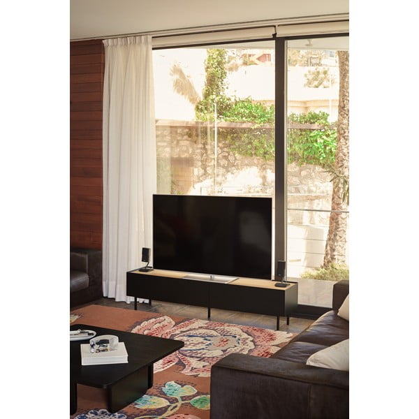 TV stolek v dekoru dubu v černo-přírodní barvě 180x45 cm Arista – Teulat-image-1