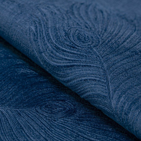 Sametový běhoun na stůl 40x140 cm Velvet Peacock – AmeliaHome-image-3