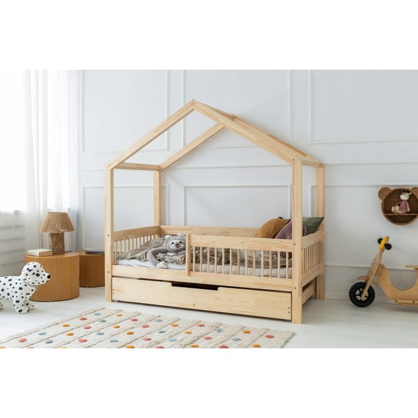 Domečková dětská postel z borovicového dřeva s úložným prostorem a výsuvným lůžkem v přírodní barvě 140x200 cm Mila RMW – Adeko-image-1