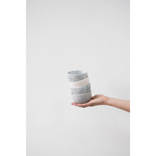 Bílo-černý kameninový široký hrnek ÅOOMI Mess, 200 ml-image-1