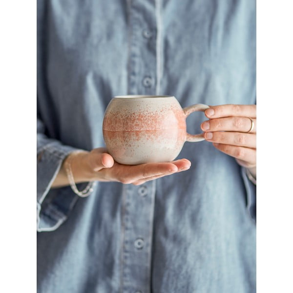 Oranžový hrnek z kameniny 410 ml Paula – Bloomingville-image-1