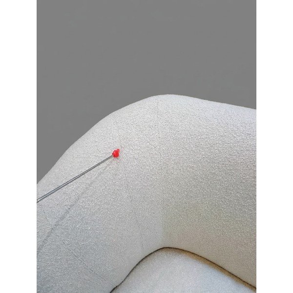 Krémová pohovka z textilie bouclé 230 cm Essen - II. jakost – Cosmopolitan Design-image-3