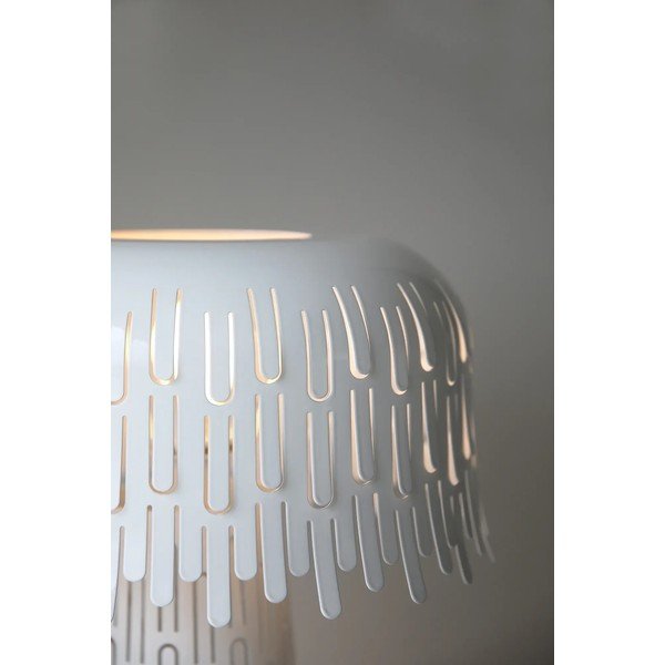 Bílá stolní lampa s kovovým stínidlem (výška 38 cm) Verbera – Markslöjd-image-2