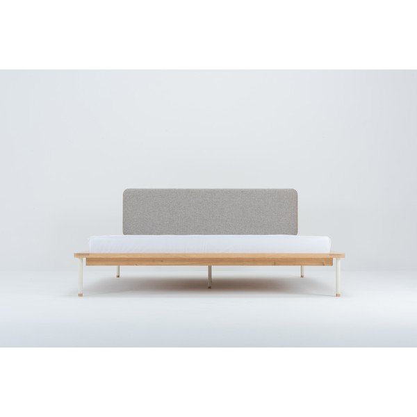 Šedá/přírodní dvoulůžková postel z dubového dřeva s roštem 180x200 cm Fina – Gazzda-image-4