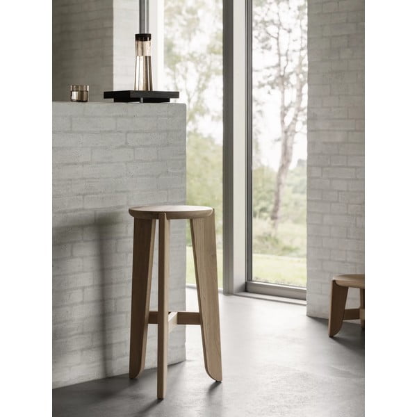 Barová stolička z dubového dřeva v přírodní barvě (výška sedáku 75 cm) Eli – Blomus-image-4