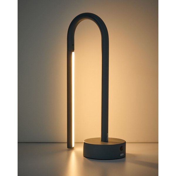 Světle modrá kovová LED stolní lampa (výška 30 cm) Bow – Kave Home-image-1