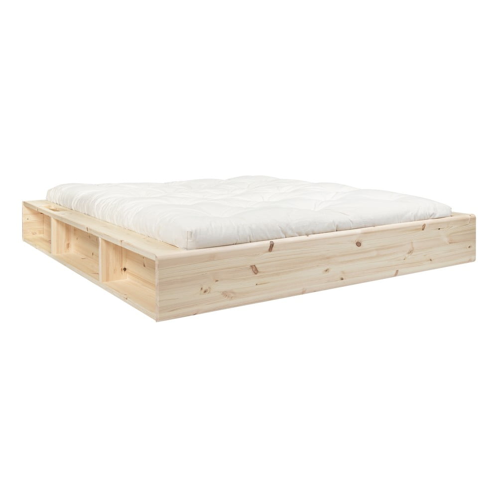Dvoulůžková postel z masivního dřeva s úložným prostorem a futonem Comfort Mat Karup Design Ziggy, 180 x 200 cm