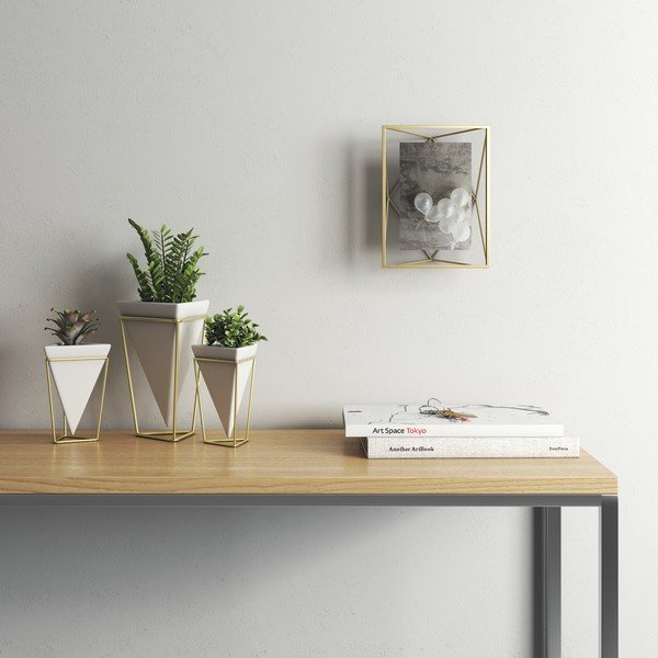 Kovový stojací/na zeď rámeček ve zlaté barvě 15x20 cm Prisma – Umbra-image-3