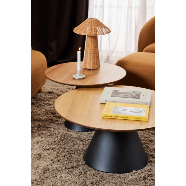 Černo-přírodní kulatý konferenční stolek s deskou v dubovém dekoru ø 65 cm Soli – Actona-image-2