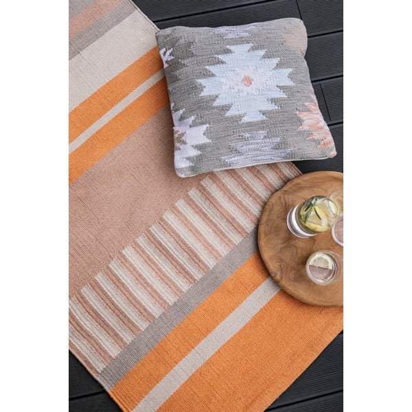 Béžovo-oranžový oboustranný venkovní koberec z recyklovaného plastu Green Decore Bella, 120 x 180 cm-image-1