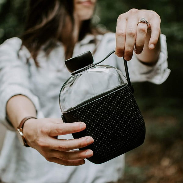 Černá láhev na vodu HIP, 650 ml-image-1