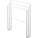 Bílý kovový stojan na ručníky Yamazaki Tower