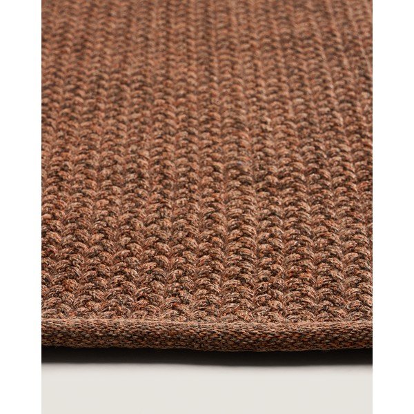 Vnitřní a venkovní koberec z recyklovaných vláken v terakotové barvě 160x230 cm Despas – Kave Home-image-3