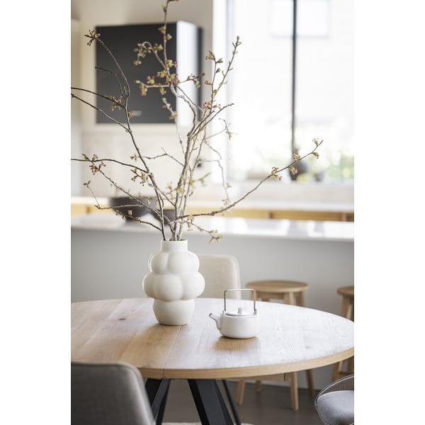 Kulatý rozkládací jídelní stůl v dekoru dubu v přírodní barvě ø 135 cm Maddock – Rowico-image-4