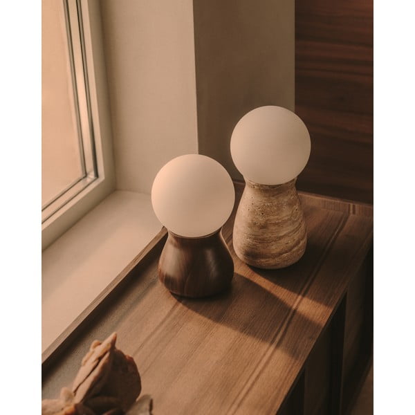 Tmavě hnědá stolní lampa z kaučukového dřeva (výška 26 cm) Okeni – Kave Home-image-2