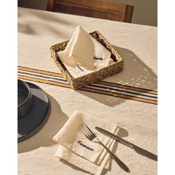 Textilní ubrousky v sadě 4 ks 40x40 cm Vallcanera – Kave Home-image-1