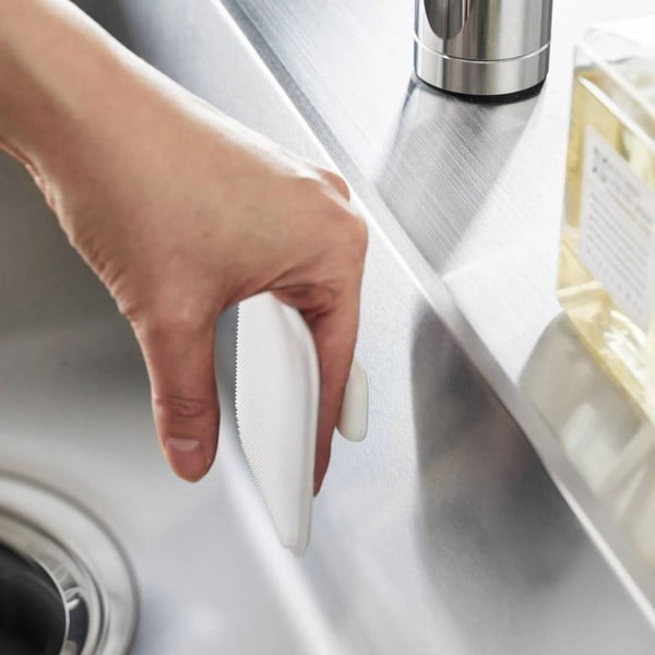 Silikonová houbička na nádobí Tower – YAMAZAKI-image-3