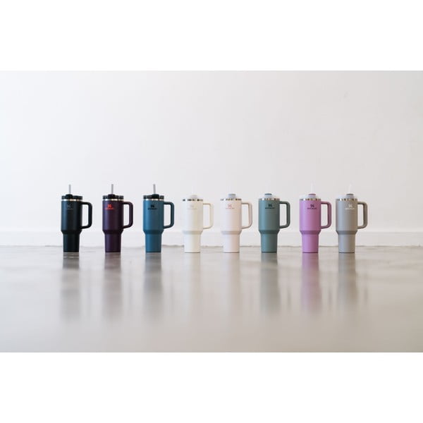 Světle šedá termoska s brčkem z nerezové oceli 1,18 l Quencher H2.0 FlowState Tumbler Ash – Stanley-image-1