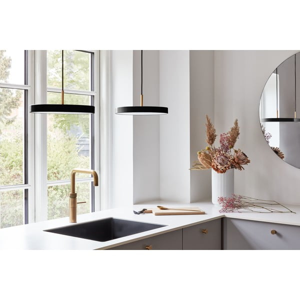 Černé LED stmívatelné závěsné svítidlo s kovovým stínidlem ø 31 cm Asteria Plus Mini – UMAGE-image-2