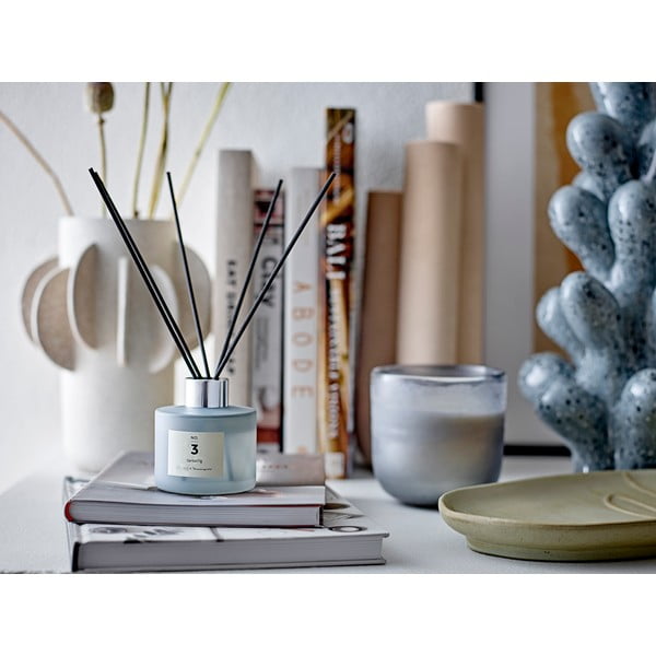 Kameninový dekorativní tác Ngan – Bloomingville-image-2