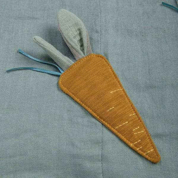 Světle zelená dětská hrací podložka Trois Petits Lapins – Moulin Roty-image-4