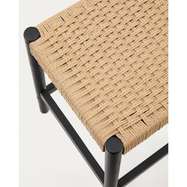 Černé/v přírodní barvě barové stoličky v sadě 2 ks z dubového dřeva (výška sedáku 66 cm) Yalia – Kave Home-image-4