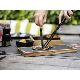 Dřevěný servírovací talíř v černo-přírodní barvě 30x15 cm – Wenko