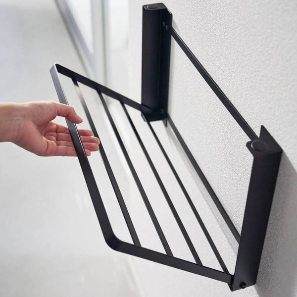 Matně černá nástěnná ocelová koupelnová polička Tower – YAMAZAKI-image-1