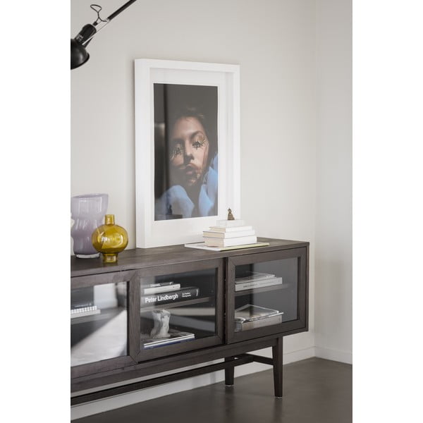 Hnědá vitrína v dekoru dubu s posuvnými dveřmi 170x75 cm Hazelton – Rowico-image-3