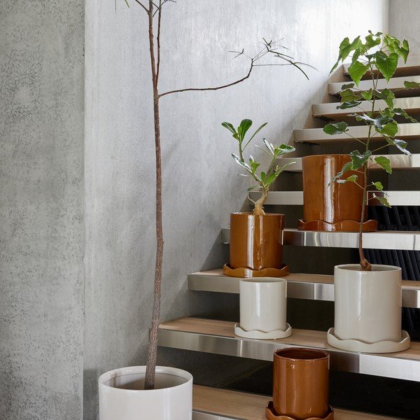 Kameninový ručně vyrobený obal na květináč ø 16,5 cm Nami – OYOY Living Design-image-1