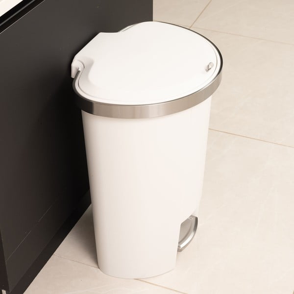 Bílý nášlapný plastový odpadkový koš 50 l – Addis-image-1