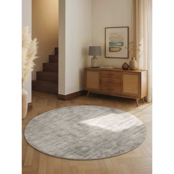 Šedý ručně tkaný kulatý koberec z viskózy ø 120 cm Noemi – Vikosa-image-1