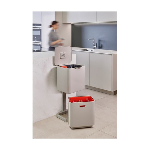 Béžový ocelový odpadkový koš na tříděný odpad 60 l Totem Max – Joseph Joseph-image-1
