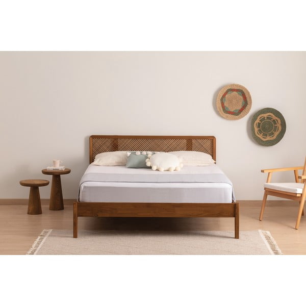 Dvoulůžková postel ze smrkového dřeva s roštem v tmavě hnědo-přírodní barvě 180x200 cm Izabelya – Kalune Design-image-2