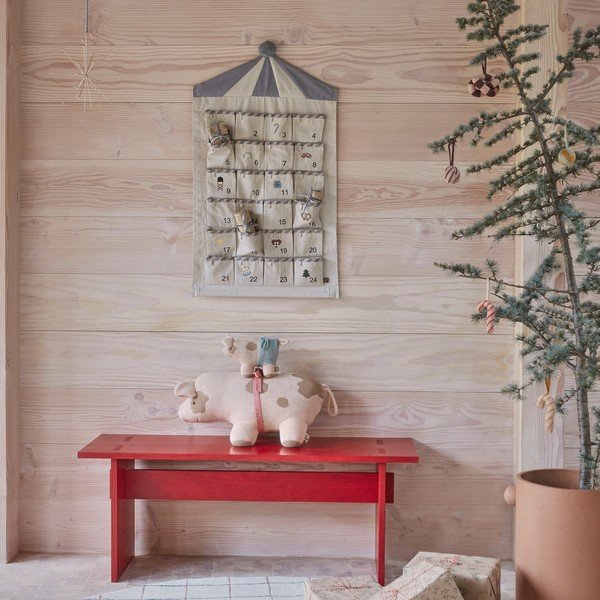 Červená dřevěná lavice Kotai – OYOY Living Design-image-3