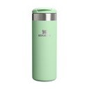 Šalvějově zelený termo hrnek z nerezové oceli 470 ml AeroLight™ Transit Mug Pistachio – Stanley