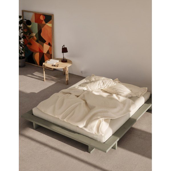 Šalvějově zelená dvoulůžková postel z borovicového dřeva bez čela s roštem 180x200 cm Japan – Karup Design-image-1