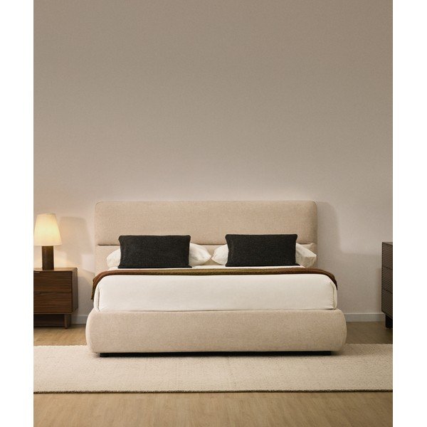 Béžová čalouněná dvoulůžková postel z žinylky s úložným prostorem s roštem 160x200 cm Dafra – Kave Home-image-1