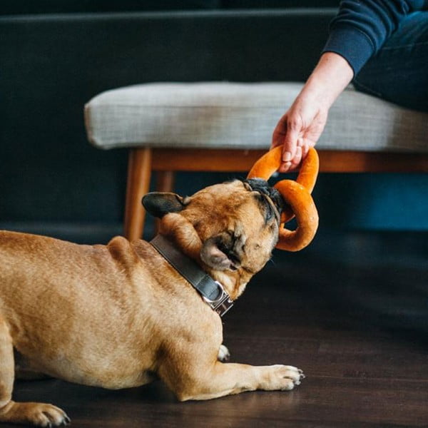 Hračka pro psa Preclík – P.L.A.Y.-image-1